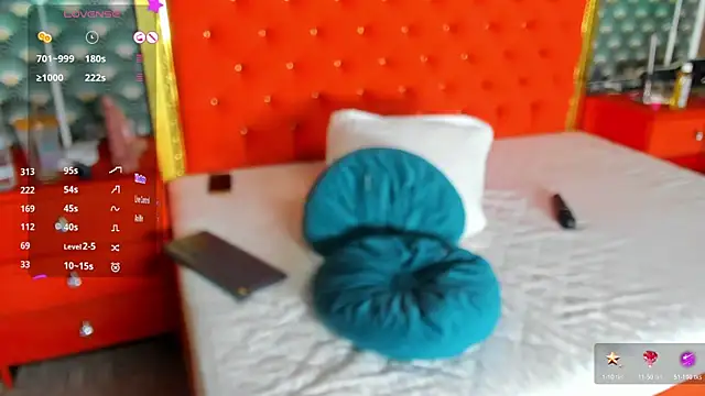 VallerieJones live sex cam