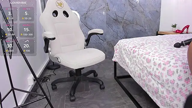 aaliyah_beller live sex cam