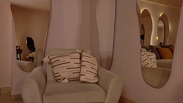 ViolettCastel live sex cam