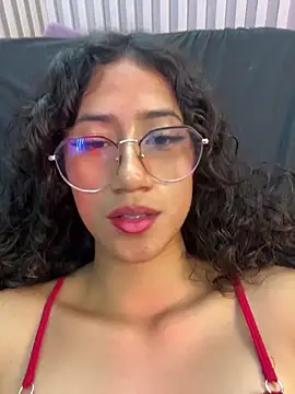 KaitlynLoveCam live sex cam