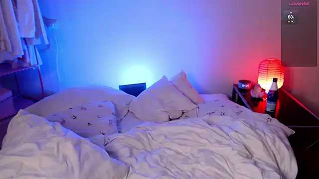 KatieMelone live sex cam