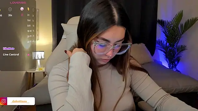 dakottaa_ live sex cam