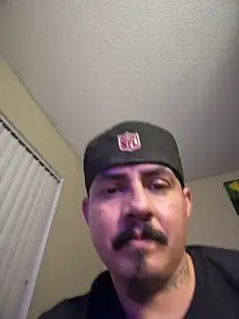 PeterGrandee live sex cam