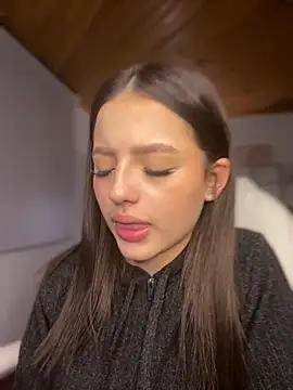 Sofia18_pinkk live sex cam