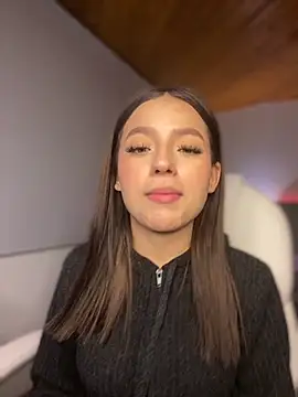 Sofia18_pinkk live sex cam