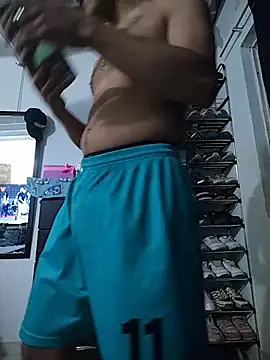 Danielitohot23cm live sex cam