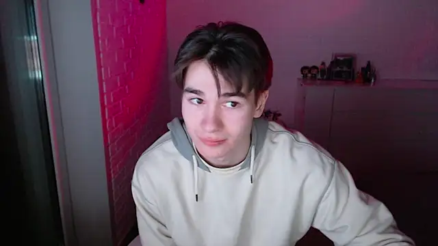 MarkusDean live sex cam