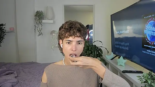 santy-kitty live sex cam