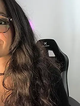 Naughty-Jessie live sex cam