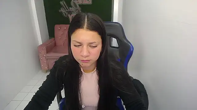 velvetvixen_t live sex cam