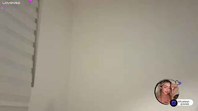 Addison_baker live sex cam