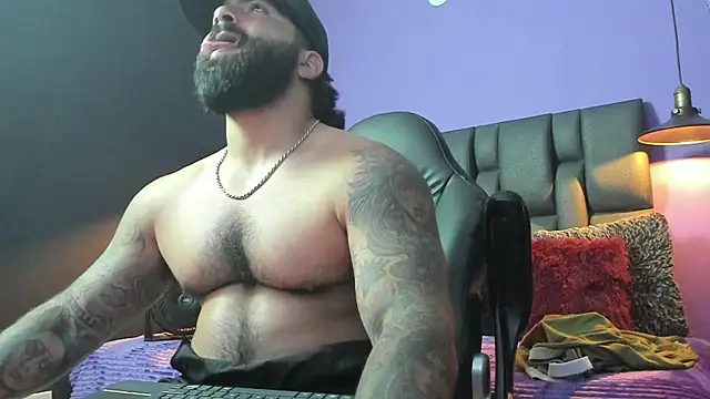 Lyon_vach live sex cam