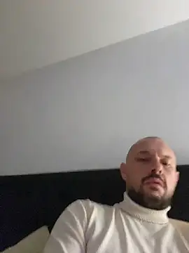 Guitccch live sex cam