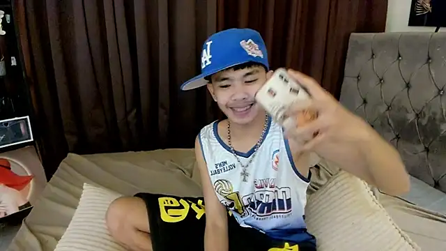 urfantasyhotbaby live sex cam