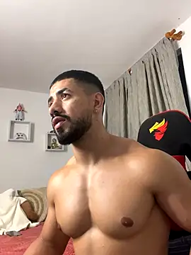 Ezzio_Scolaro live sex cam