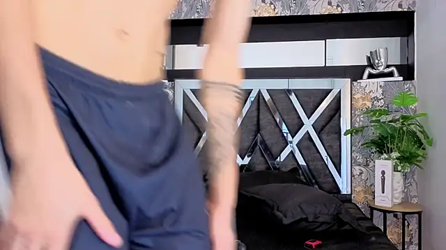 hinata_itachi live sex cam