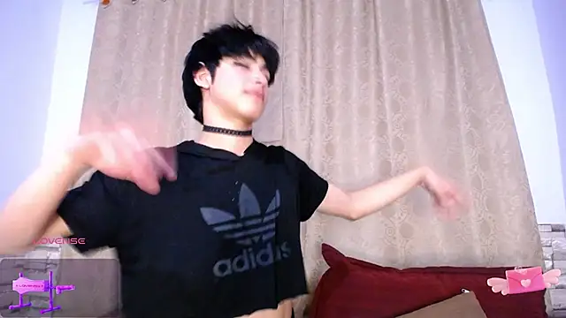 DaraKat18 live sex cam