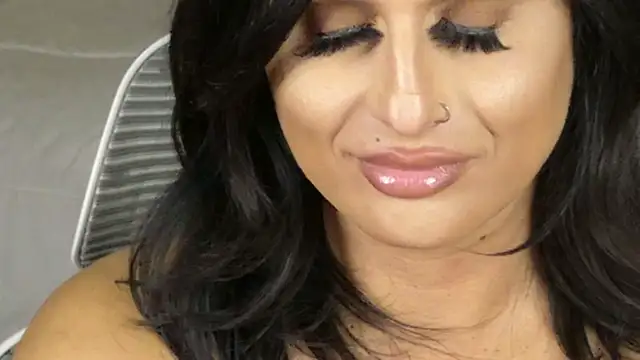 xprettysmilex live sex cam