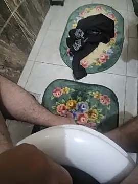 WelloffUpthrow live sex cam