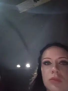 EVILYN live sex cam