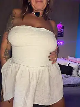 bossyroxy84 live sex cam