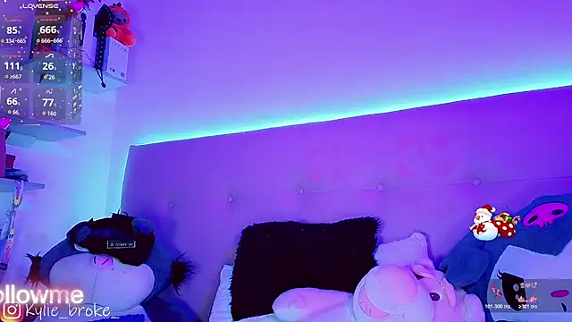 Kylie_brokee live sex cam