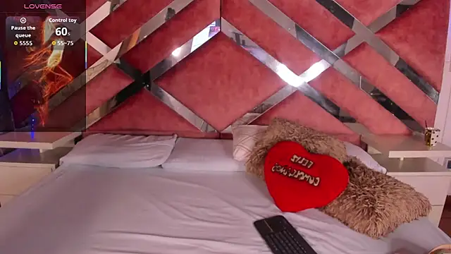 Lily_Queen30 live sex cam