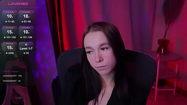 LilithStrangfor live sex cam