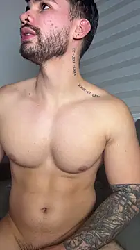 Valenthino_Salvatore live sex cam