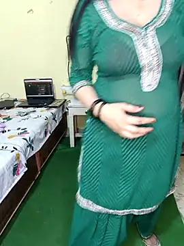 PRIYA_22 live sex cam