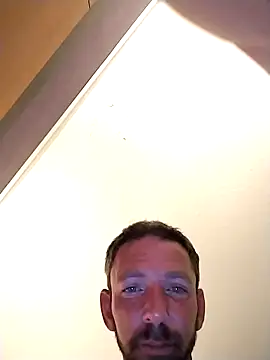 Treemandude live sex cam