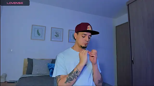 alejandro_calderon1 live sex cam