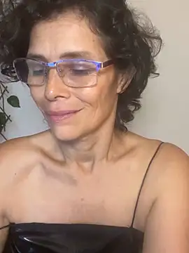 MireyaTorresGu live sex cam
