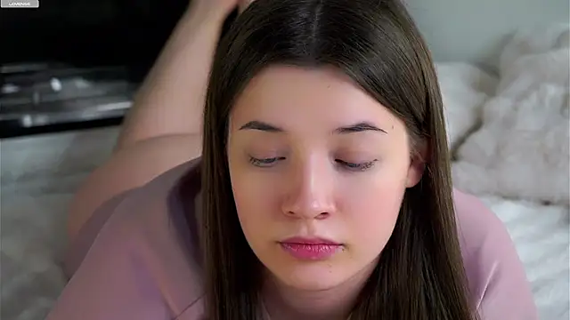 LowOncoming live sex cam