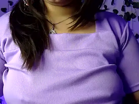 Aaliya02 live sex cam