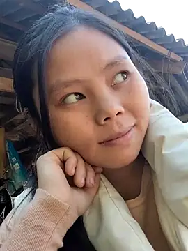 omiu-baby live sex cam