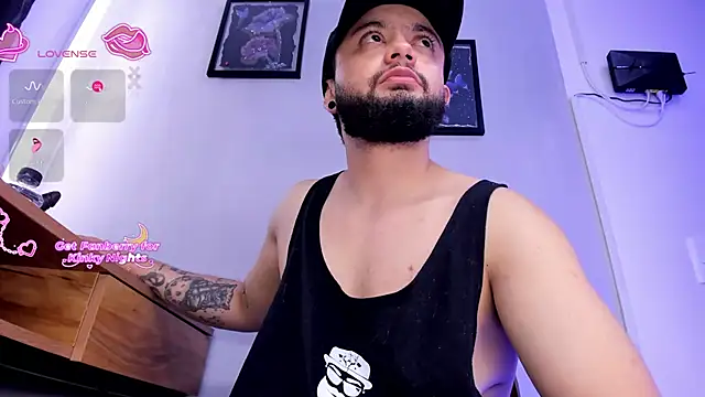 Noah_devil_ live sex cam