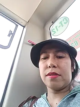 2HotAsain4u live sex cam