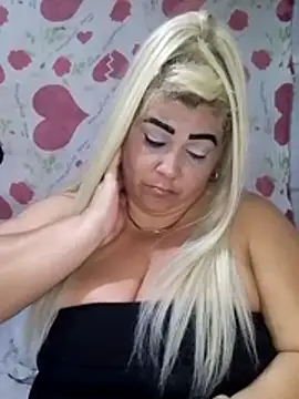 BonniAdams live sex cam