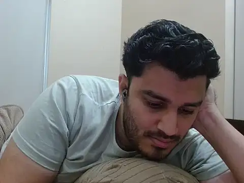 robintoit live sex cam