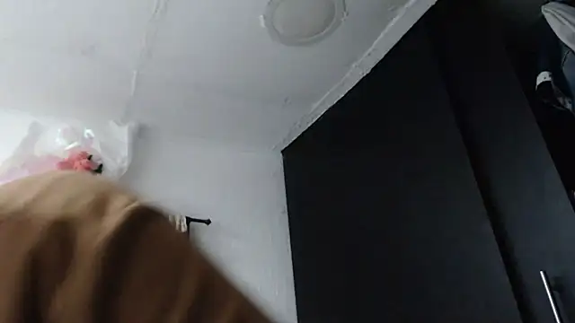 HellenMiyer1111 live sex cam