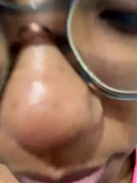 Curly_lily live sex cam