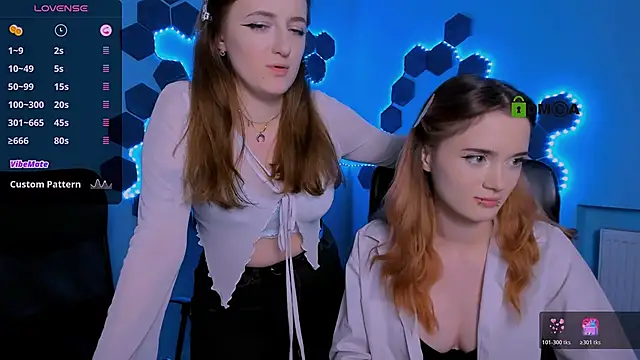 liana_kisses live sex cam