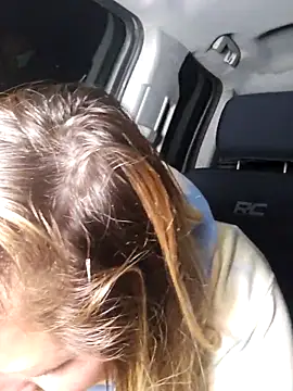 SheIsSomething live sex cam