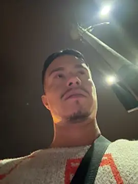 DominickVegas live sex cam