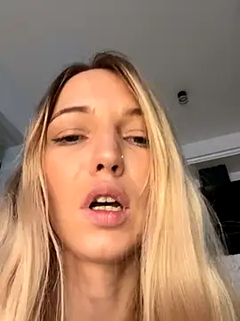 Adelina0001 live sex cam