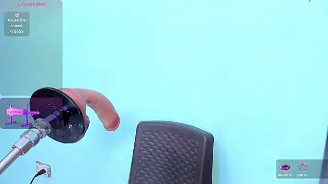 lola_clit live sex cam