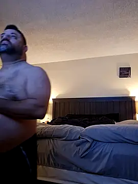 Roddog18 live sex cam