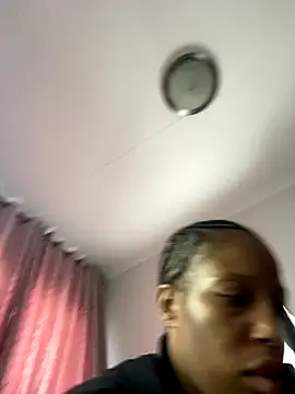 Diamondpussy97 live sex cam