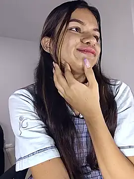 sophia_ramirez12 live sex cam